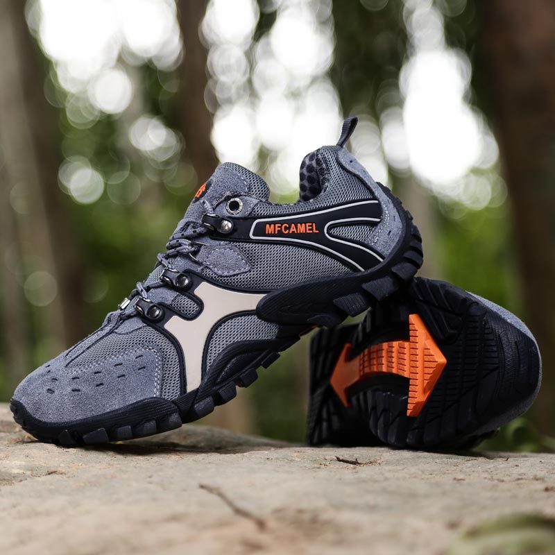 Outdoor men's hiking shoes